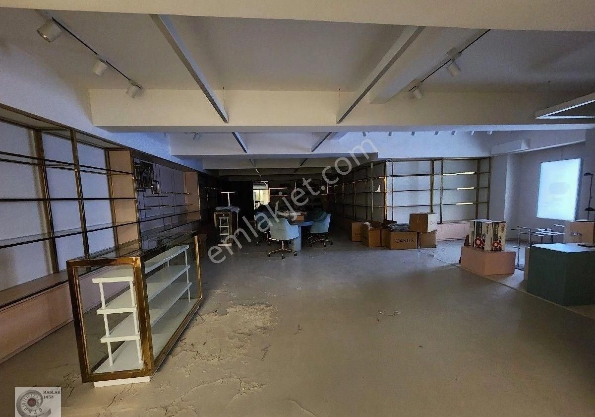 Maslak Noramin Plaza'da Kiralık 560m2 Kiralık Dekorasyonlu Ofis |levent|giz|şişli | Kanyon |spine - Görsel 14
