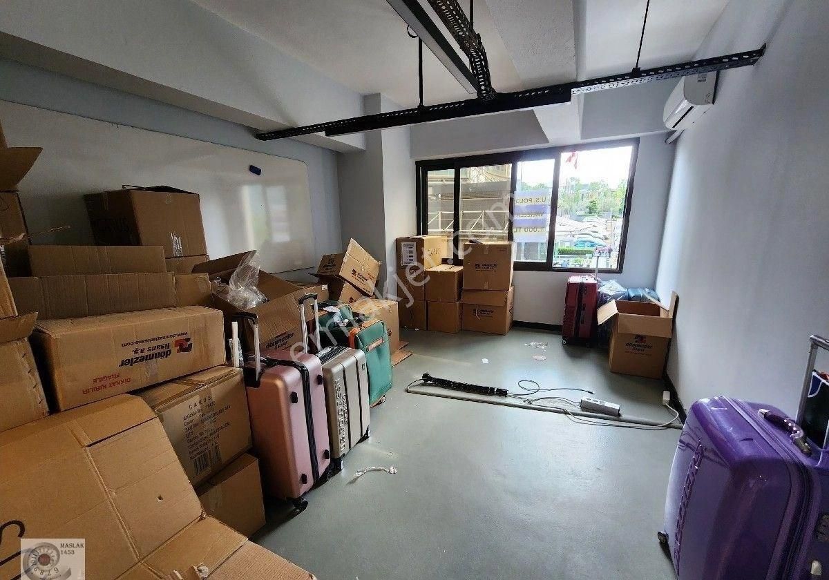 Maslak Noramin Plaza'da Kiralık 560m2 Kiralık Dekorasyonlu Ofis |levent|giz|şişli | Kanyon |spine - Görsel 18