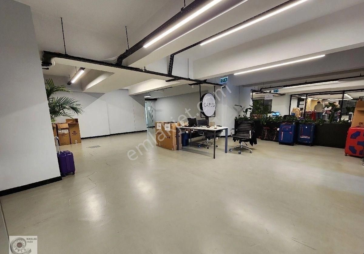 Maslak Noramin Plaza'da Kiralık 560m2 Kiralık Dekorasyonlu Ofis |levent|giz|şişli | Kanyon |spine