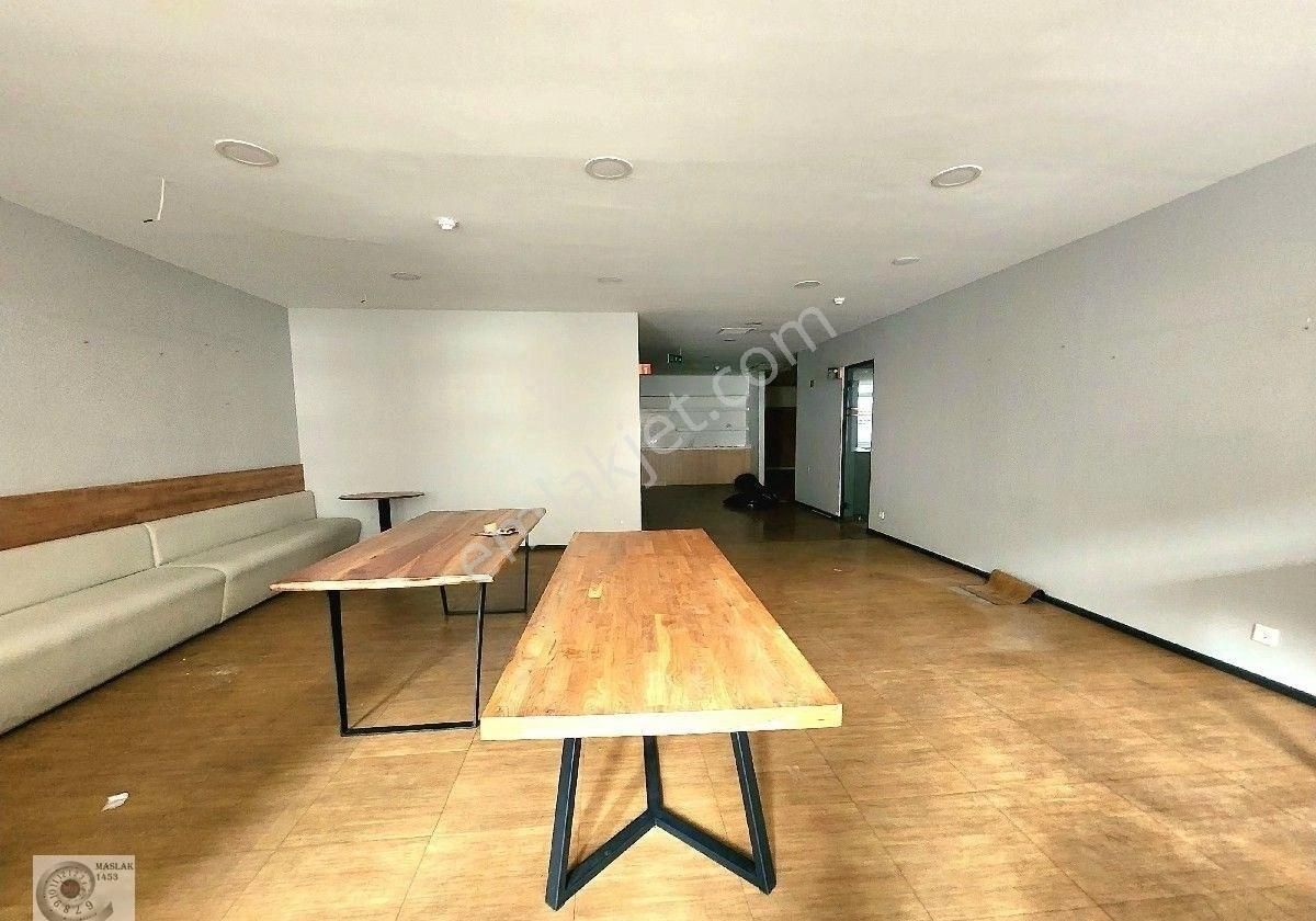 Maslak Plazalarda 1290 M2 Kiralık Dekorasyonlu Ofis |noramin |spine |giz | |orjin |levent | Etiler - Görsel 4
