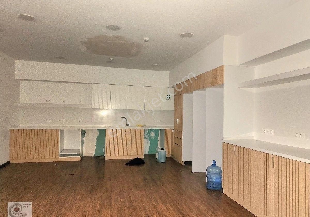 Maslak Plazalarda 1290 M2 Kiralık Dekorasyonlu Ofis |noramin |spine |giz | |orjin |levent | Etiler - Görsel 33