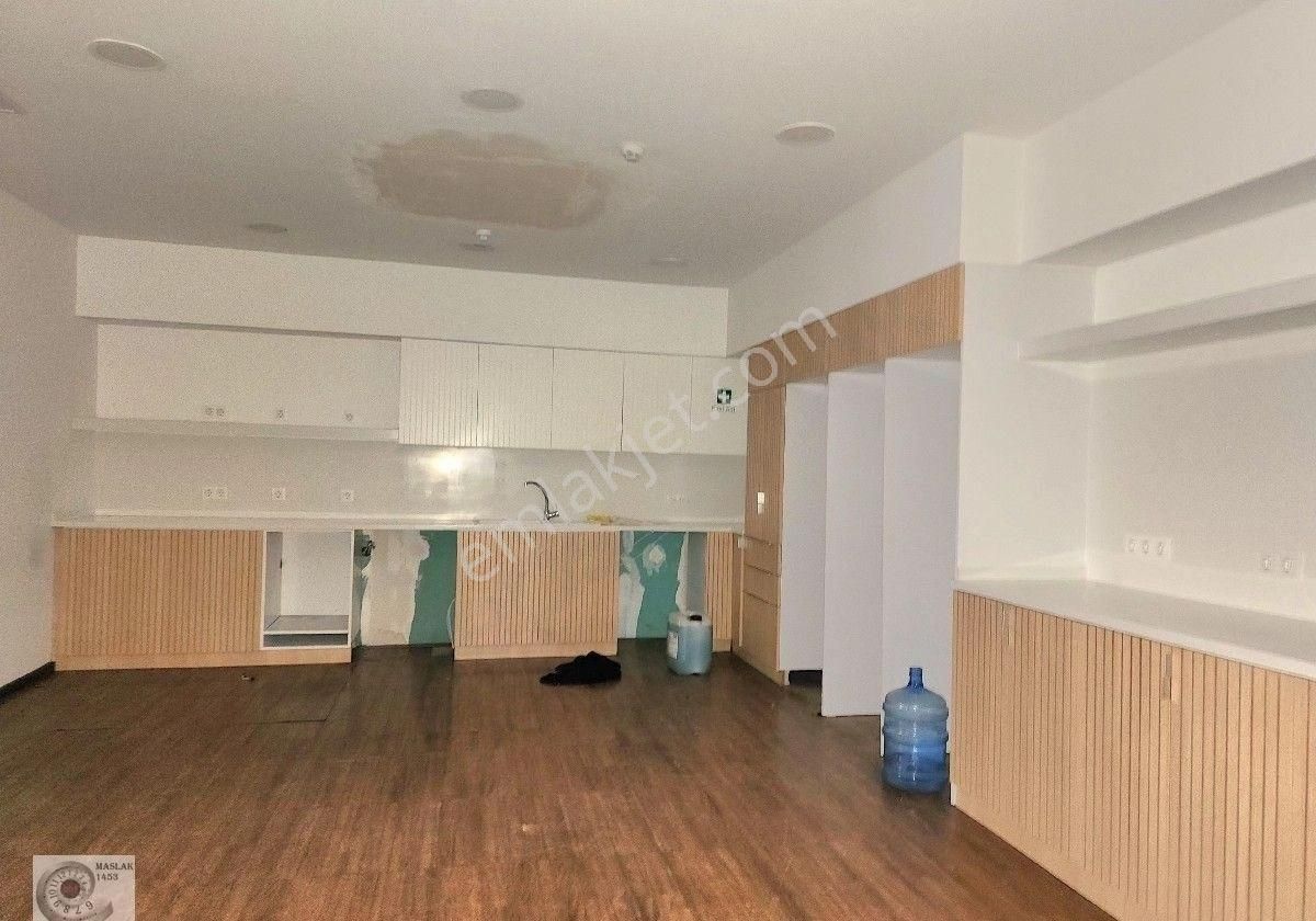 Maslak Plazalarda 1290 M2 Kiralık Dekorasyonlu Ofis |noramin |spine |giz | |orjin |levent | Etiler - Görsel 19