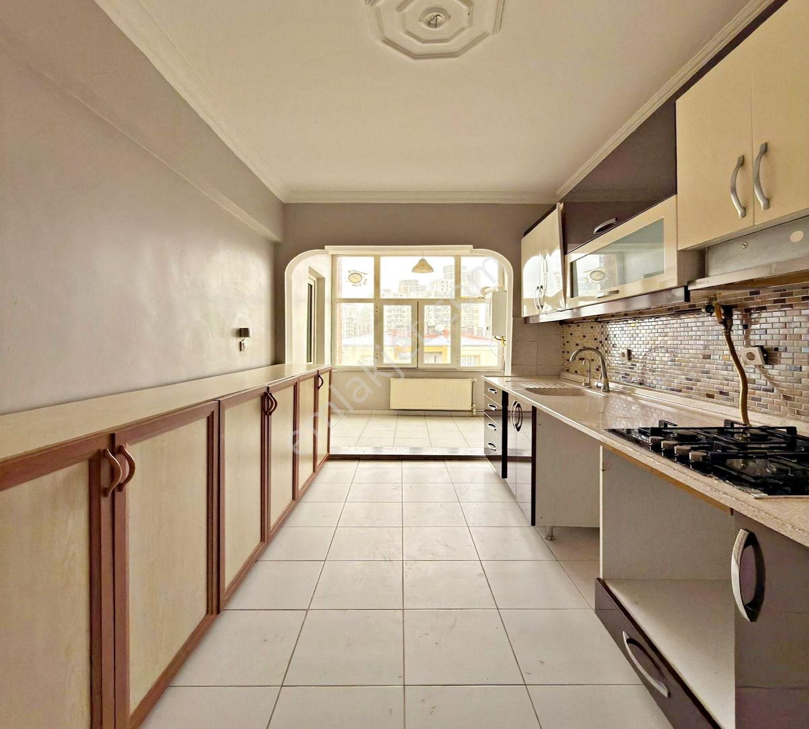 Svpra Yapı'dan Site İçi Metrobüse 7dk Mesafede 3+1 Satılık Daire - Görsel 3