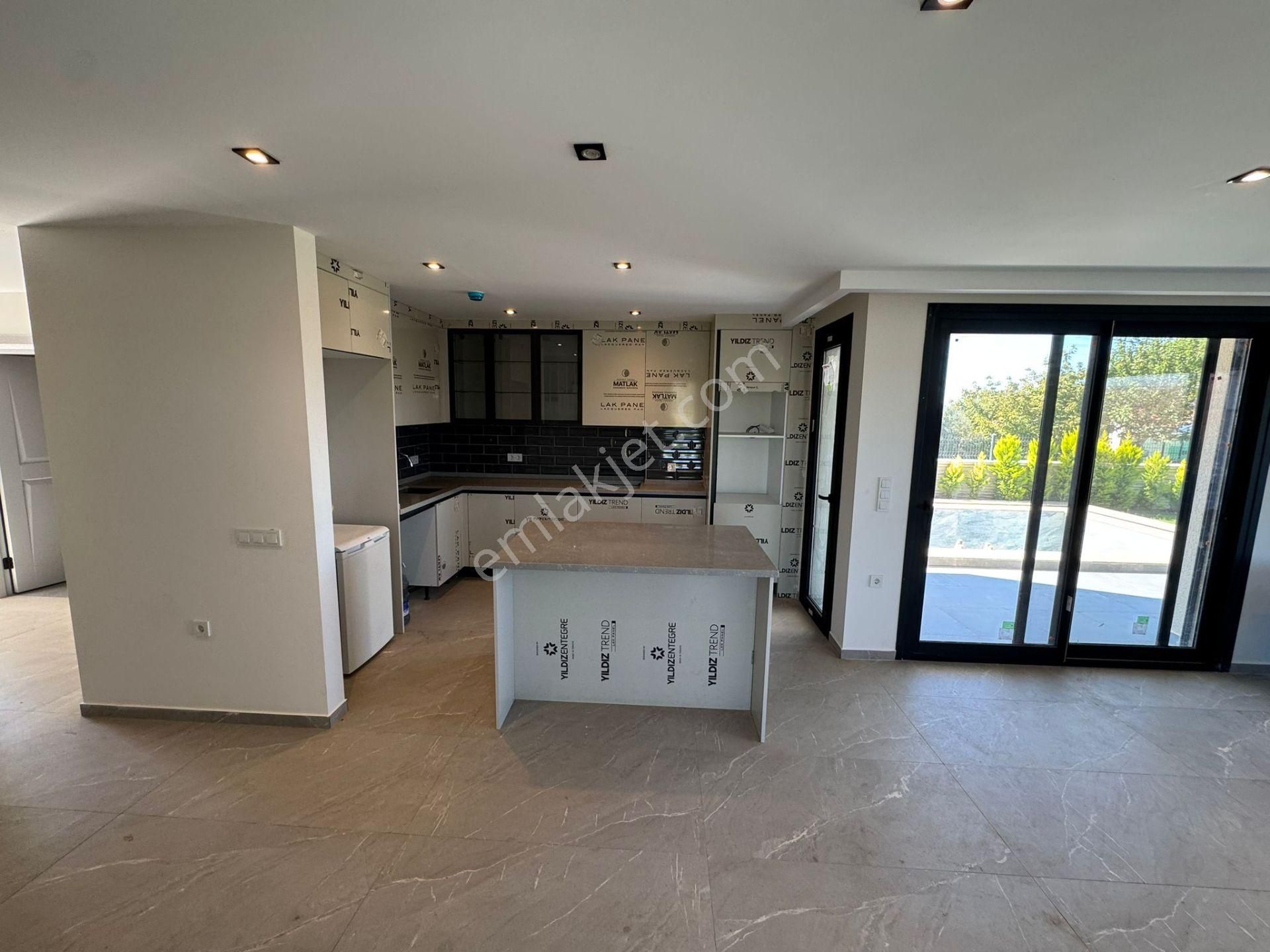 Son Fırsatlar! Davutlar'da 4+1tek Müstakil Villa - Görsel 11