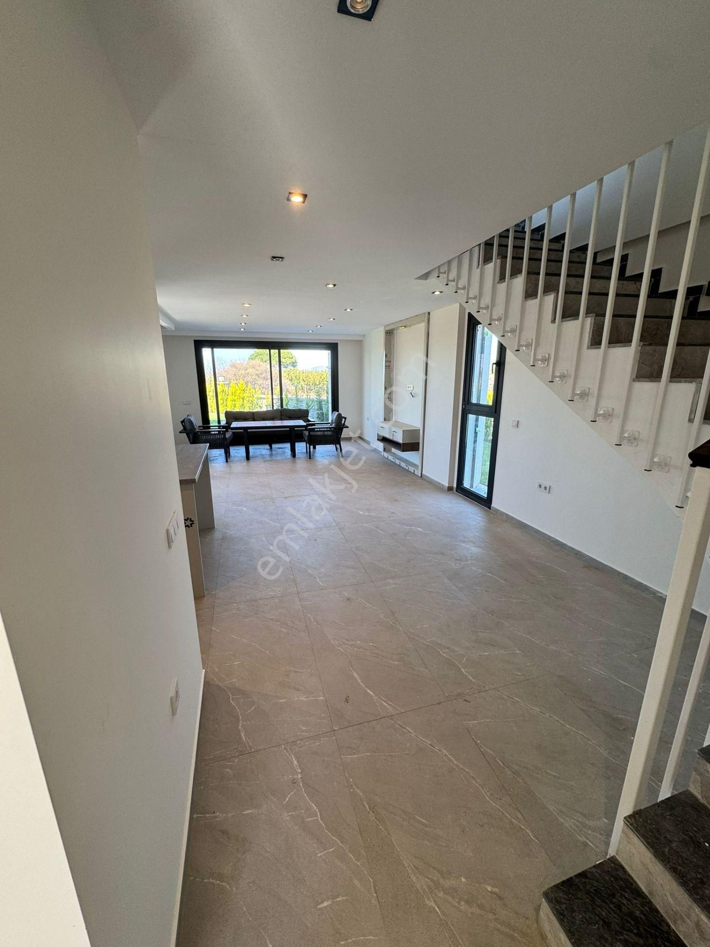 Son Fırsatlar! Davutlar'da 4+1tek Müstakil Villa - Görsel 7