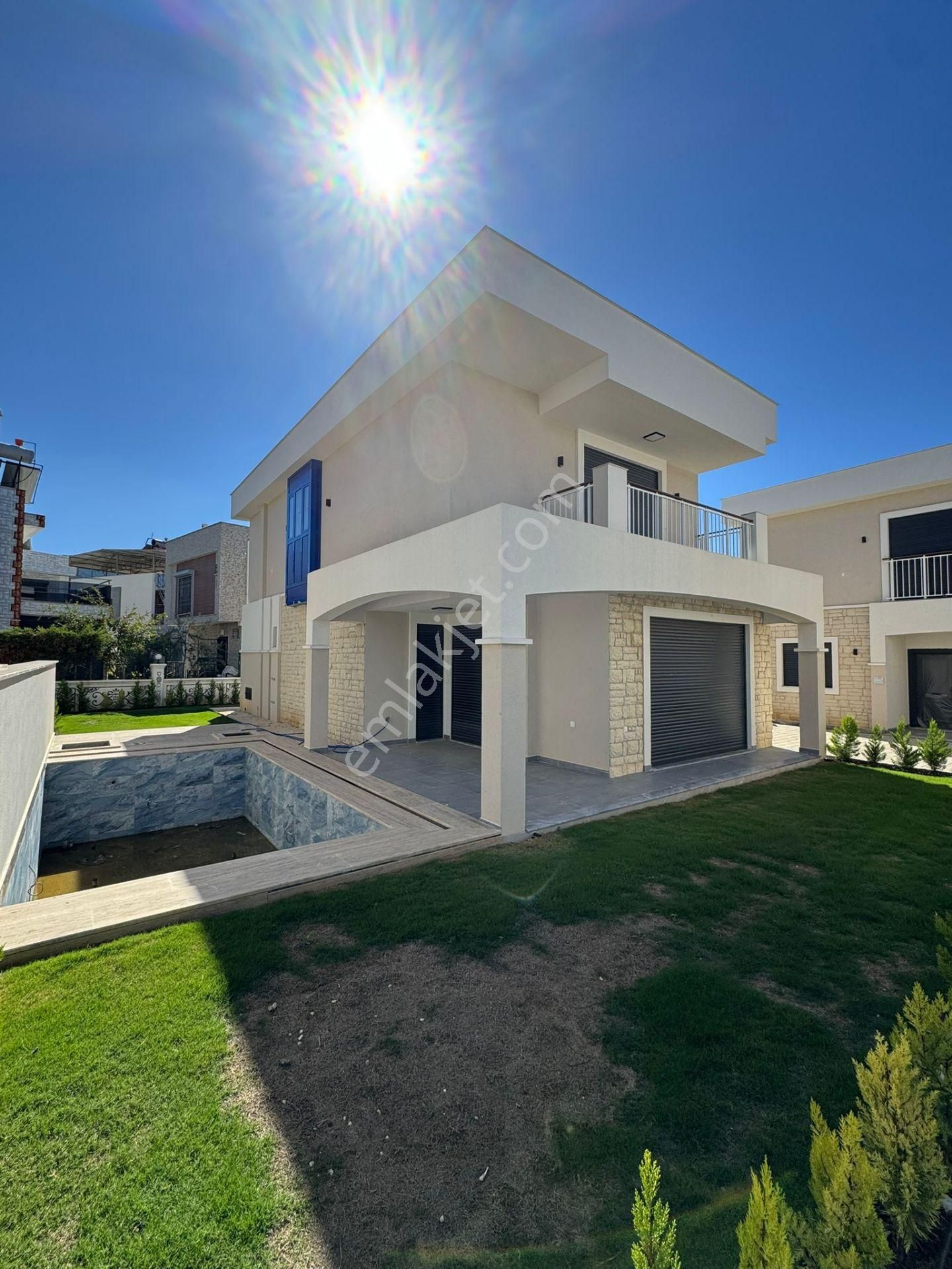 Son Fırsatlar! Davutlar'da 4+1tek Müstakil Villa - Görsel 2