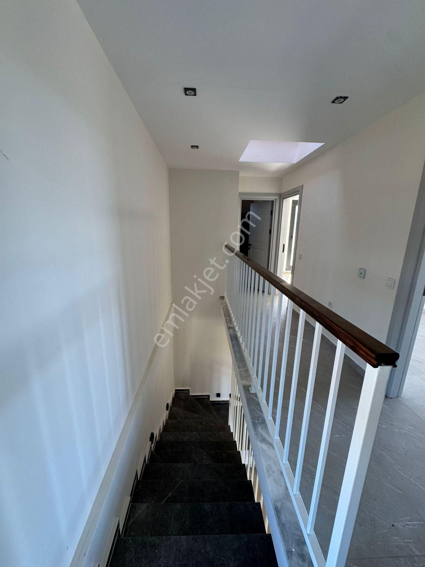 Son Fırsatlar! Davutlar'da 4+1tek Müstakil Villa - Görsel 17