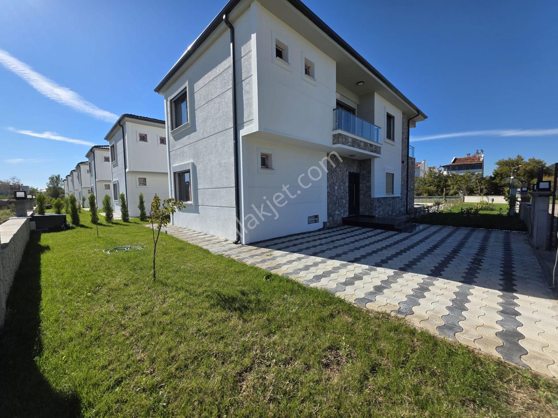 Irmaksudan Akçayda Doğa Manzaralı 600m2 Arsa İçinde Havuzlu 3+1 Lüks Villalar - Görsel 6