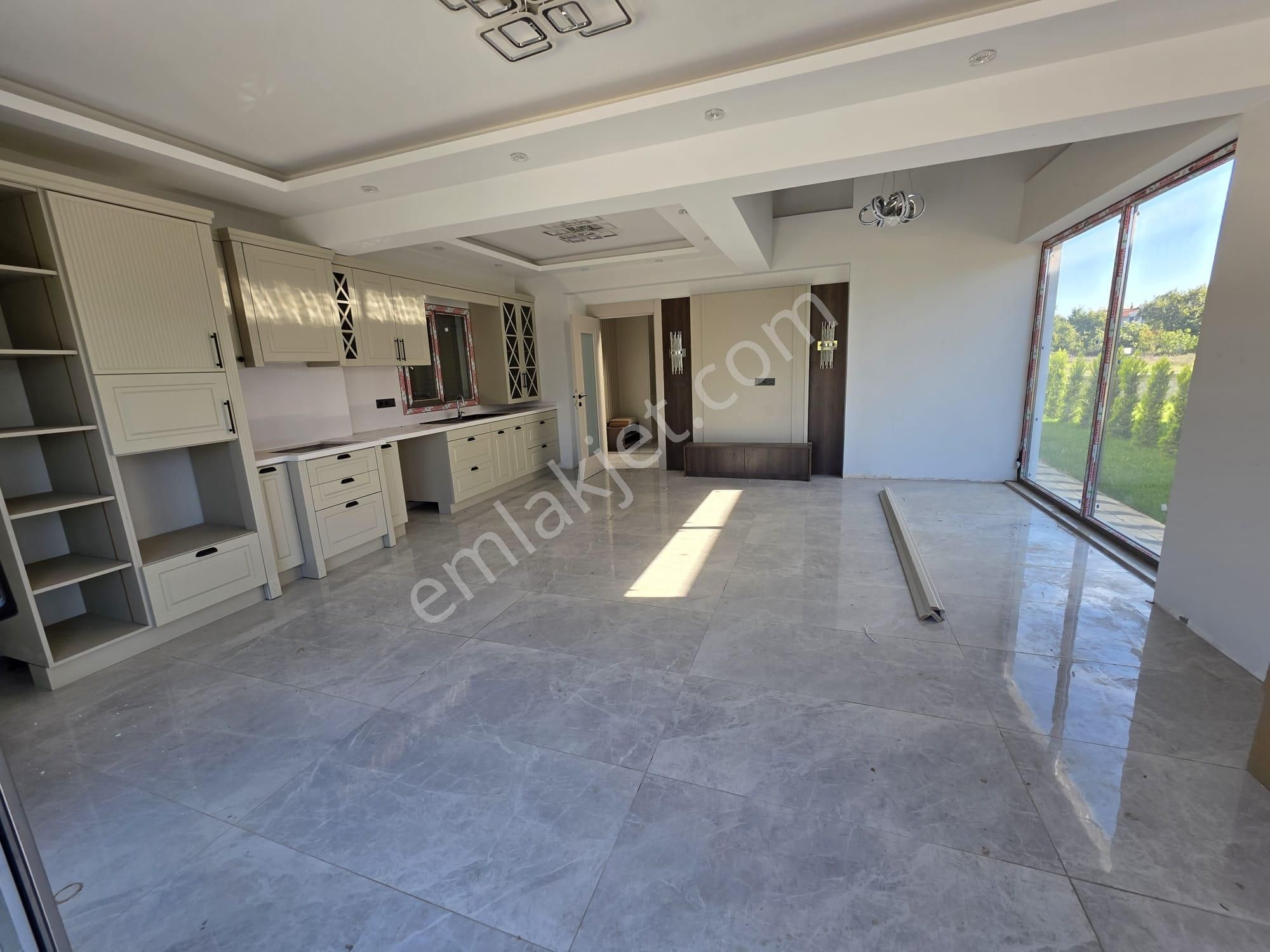 Irmaksudan Akçayda Doğa Manzaralı 600m2 Arsa İçinde Havuzlu 3+1 Lüks Villalar - Görsel 8