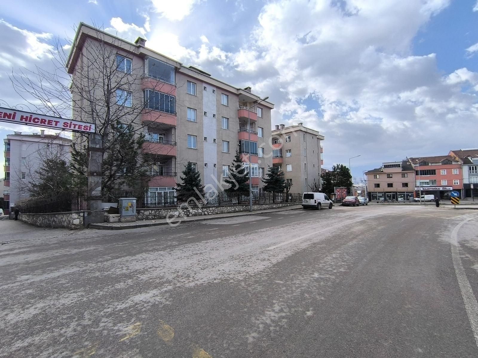 Kariyer'den Yeni Hicret Sitesi Manzaralı 3+1 138m² Kiralık Daire - Görsel 14