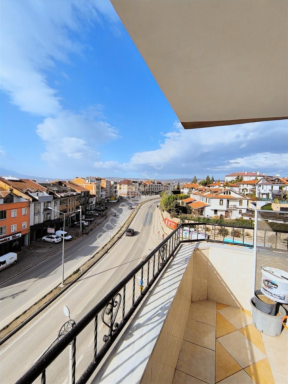 Kariyer'den Yeni Hicret Sitesi Manzaralı 3+1 138m² Kiralık Daire - Görsel 23