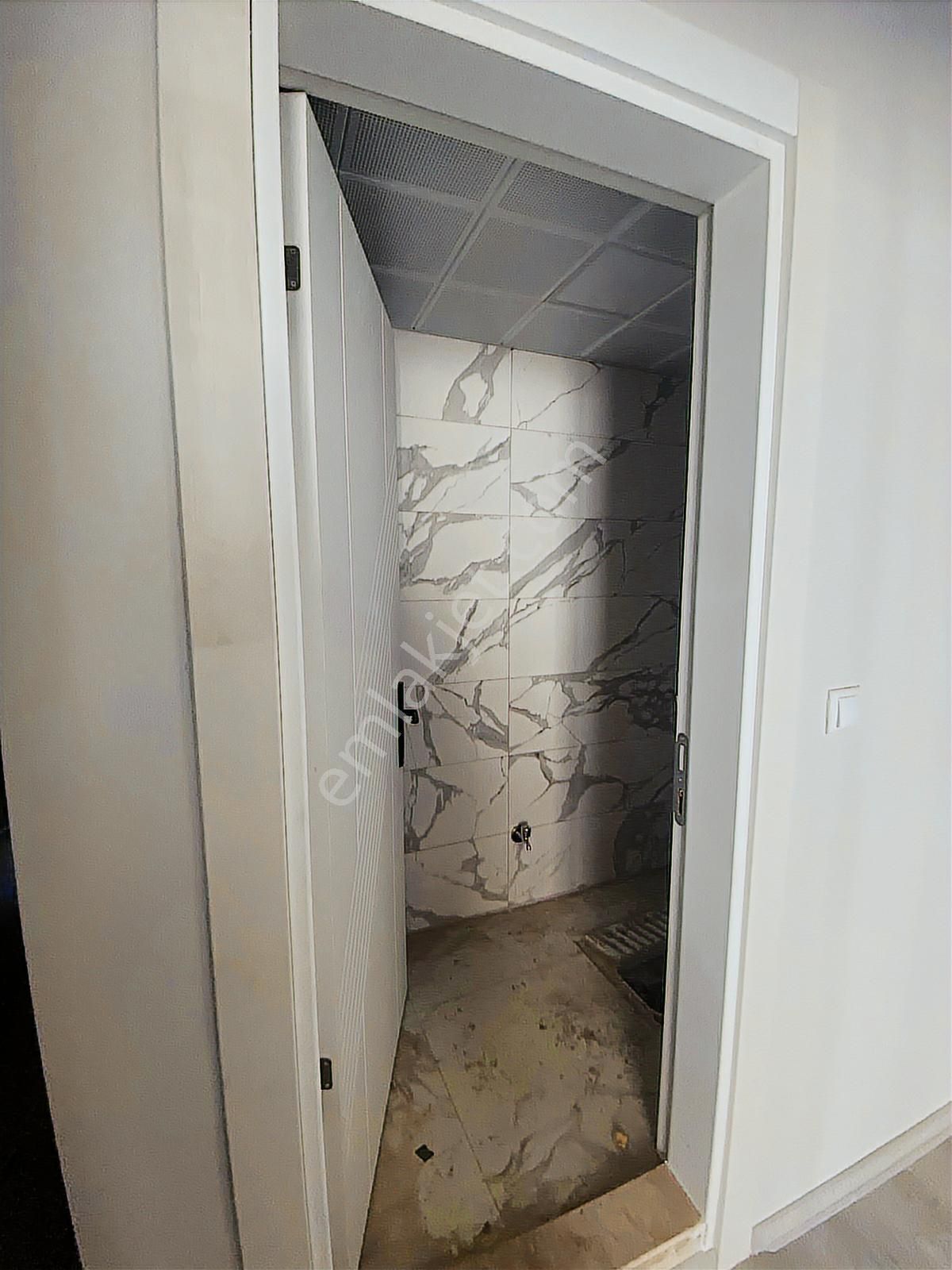 Atatürk Mah. Migros Yan Sokağında Kapalı Otoparklı 3+1 120 M² - Görsel 15