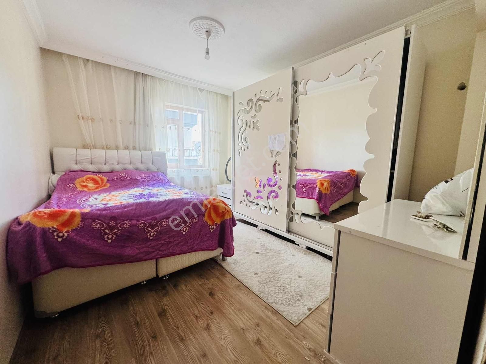 Şentürk Gayrimenkul'den**cadde Üzeri**3.kat// 3+1 - Görsel 7