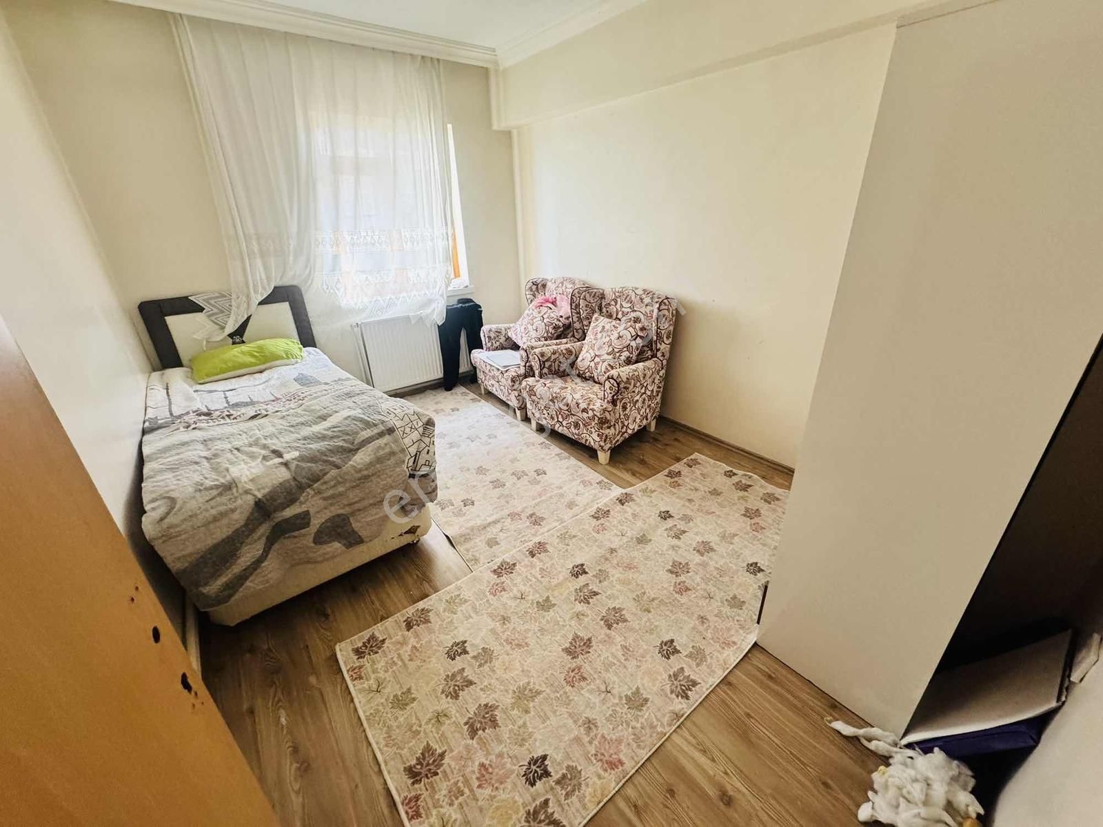 Şentürk Gayrimenkul'den**cadde Üzeri**3.kat// 3+1 - Görsel 18