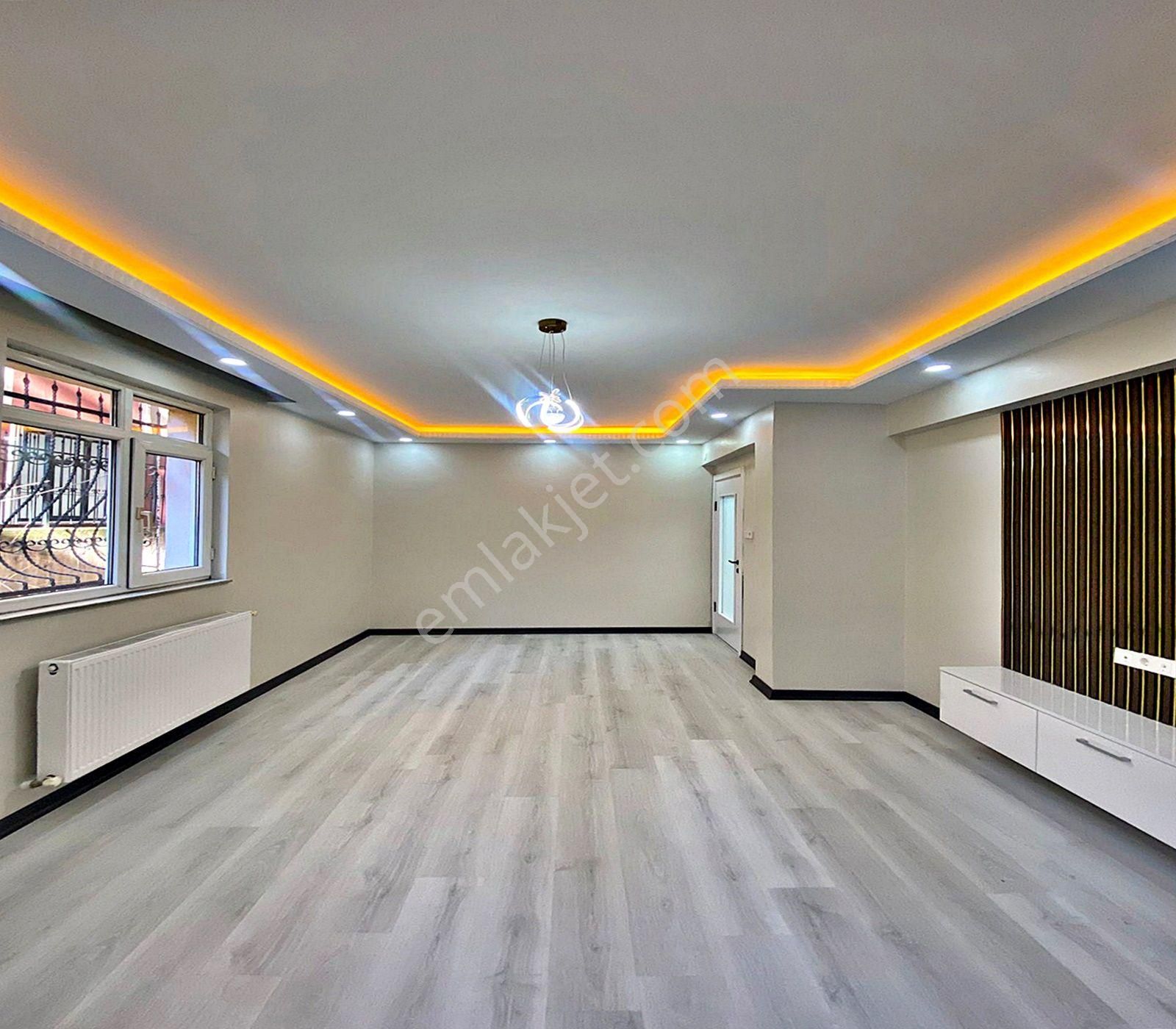 İnönü Mahallesinde Full Dekorlu City Center Avm'ye Yakın 3+1 Satılık Yüksek Giriş - Görsel 3