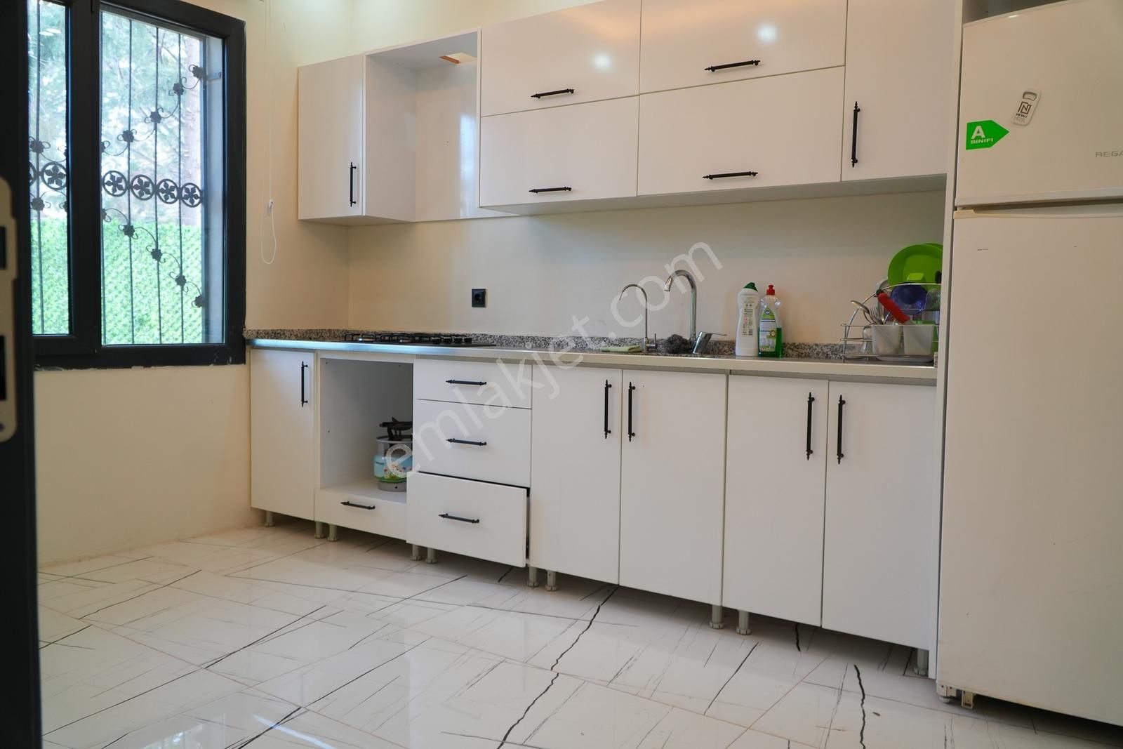 Karaköprü Mesire Alanında Doğayla İç İçe Kreş Veya Eğitim Alanı - Görsel 14