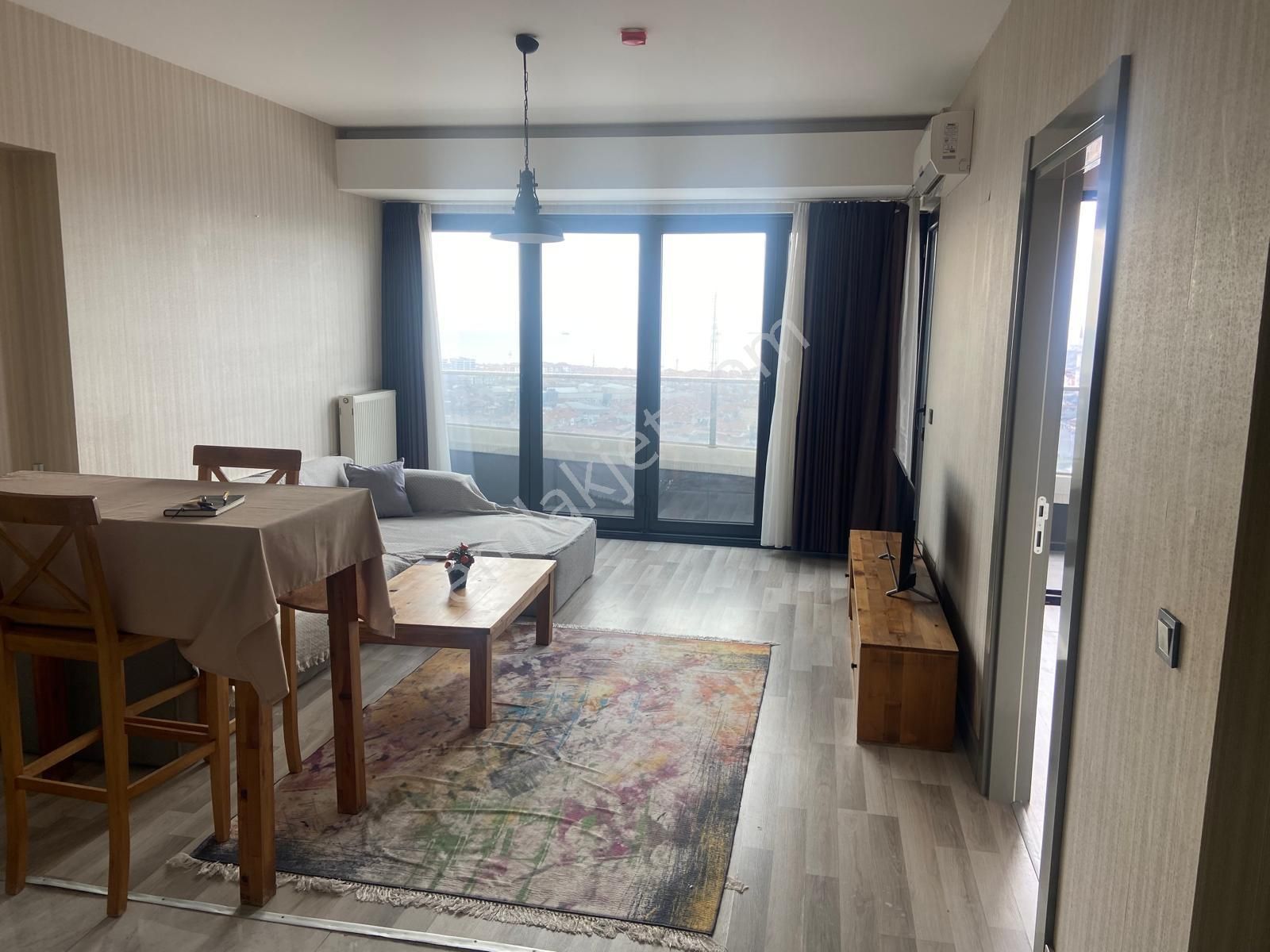 Avcılar E-5 Yanı-deniz Manzaralı-full Eşyalı-otoparklı-sauna &havuzlu - Görsel 9