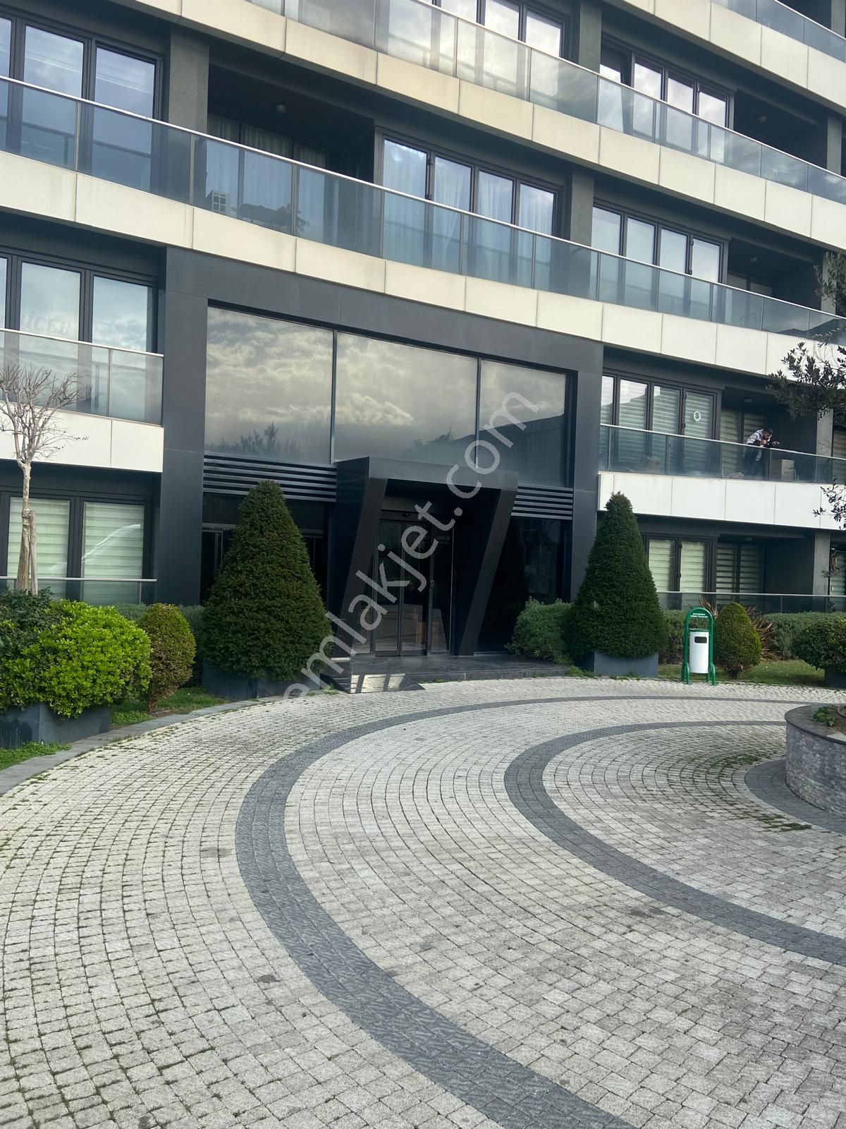 Avcılar E-5 Yanı-deniz Manzaralı-full Eşyalı-otoparklı-sauna &havuzlu - Görsel 25