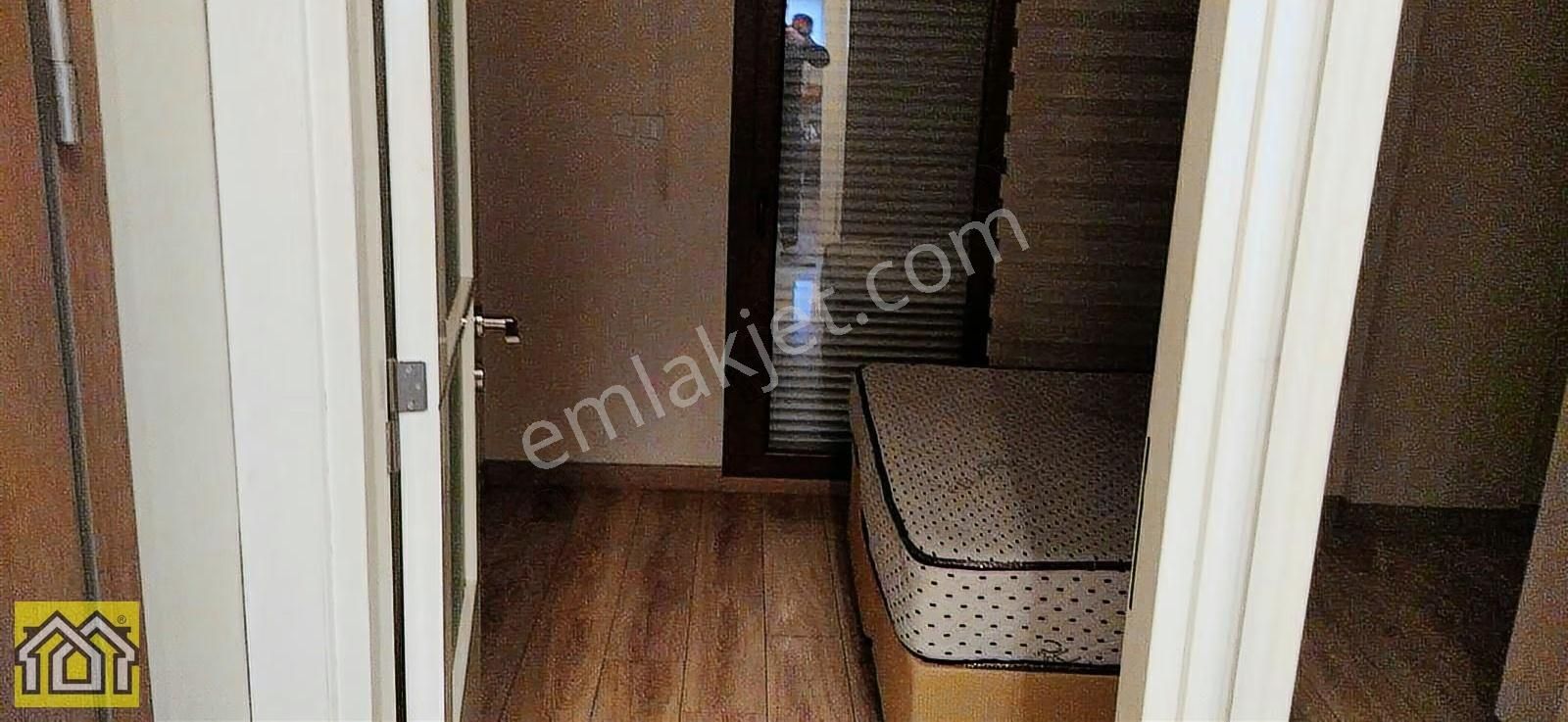 Balçova Ekonomi Üniv.si Yakını Eşyalı Kiralık Lüks Daire - Görsel 16
