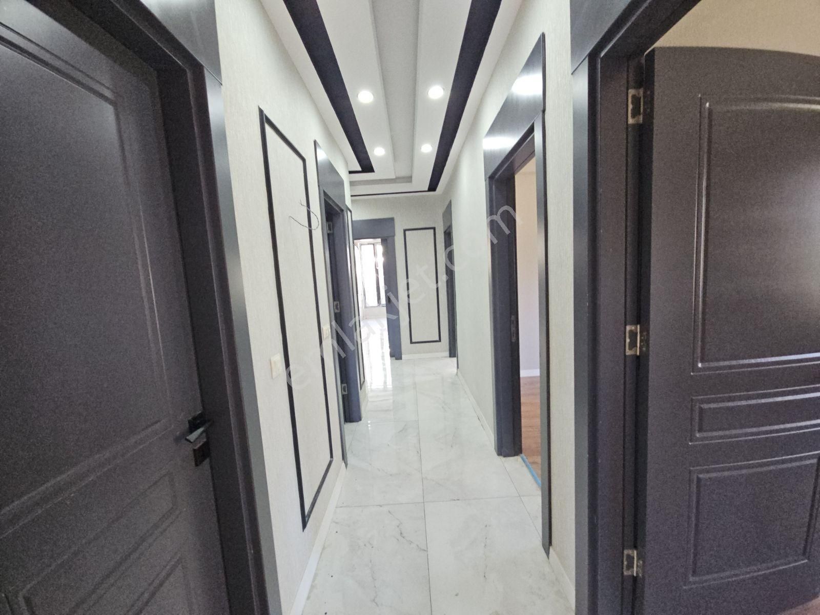 Ulaş Emlaktan Karaköprü Belediyesi Civarı 4+1 Sıfır Daire - Görsel 5