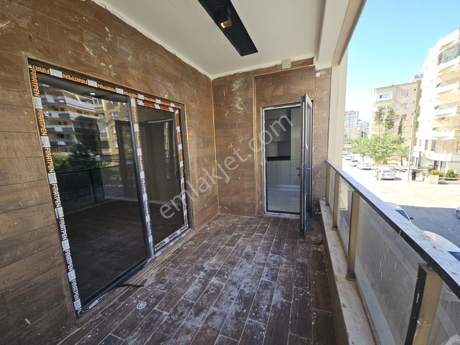 Ulaş Emlaktan Karaköprü Belediyesi Civarı 4+1 Sıfır Daire - Görsel 14