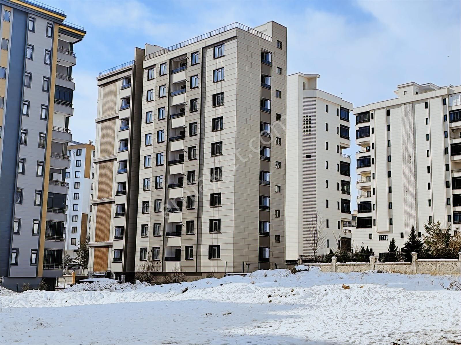 Full Eşyalı 2+1 Amerikan Mutfaklı Kiralık Daire