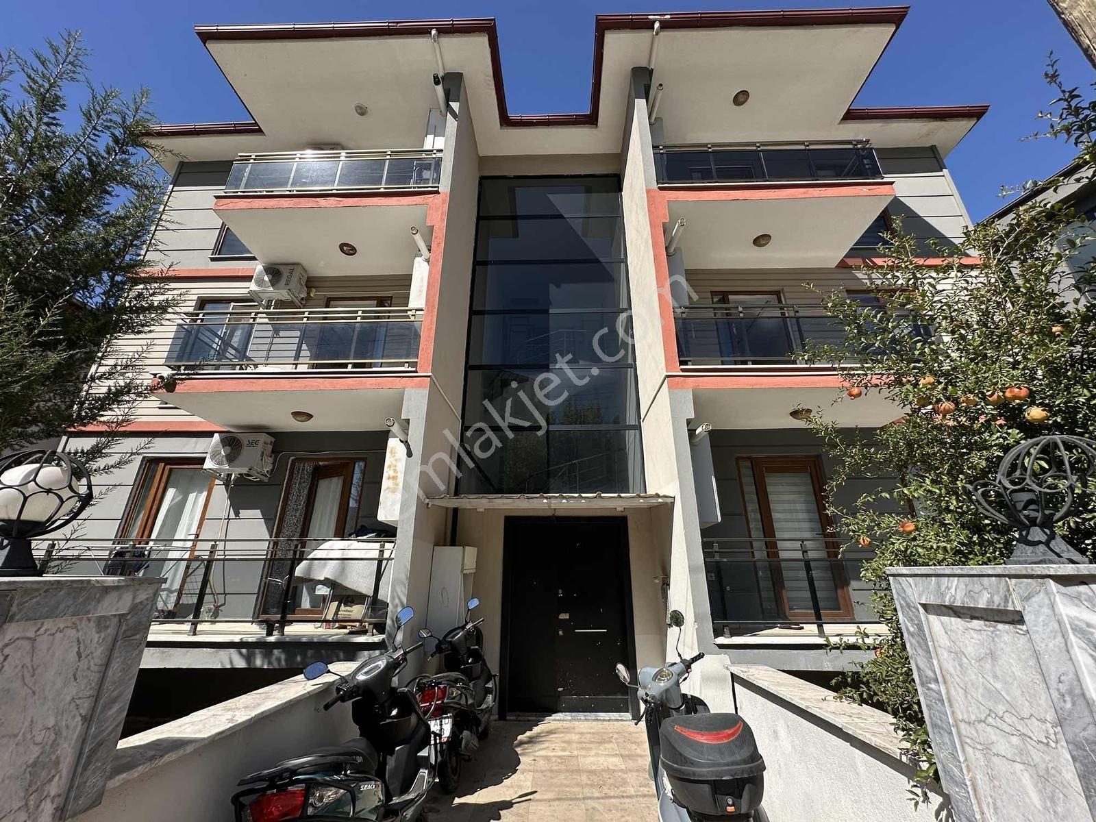 Century21 Net'ten Zeytinköy'de 1+1 Eşyalı Kiralık Apart - Görsel 6