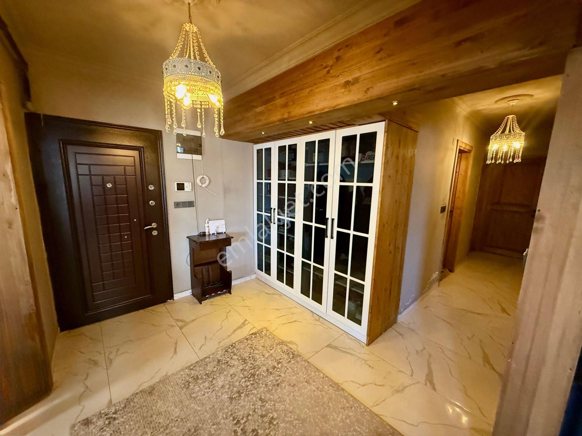 75. Yıl Mahallesi Görkent Sitesinde Full Tadilatlı 3+1 Satılık