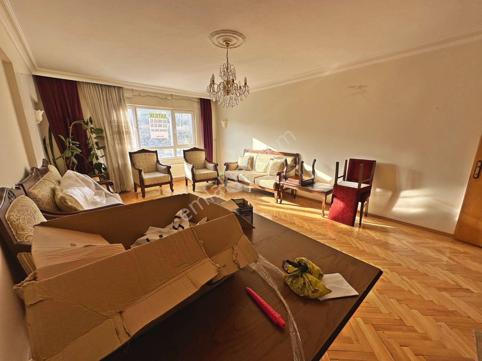 Saimekadın Tren Yakınında Ara Katta Ön Cephede Bağımsız 3+1 Satılık Daire - Görsel 2