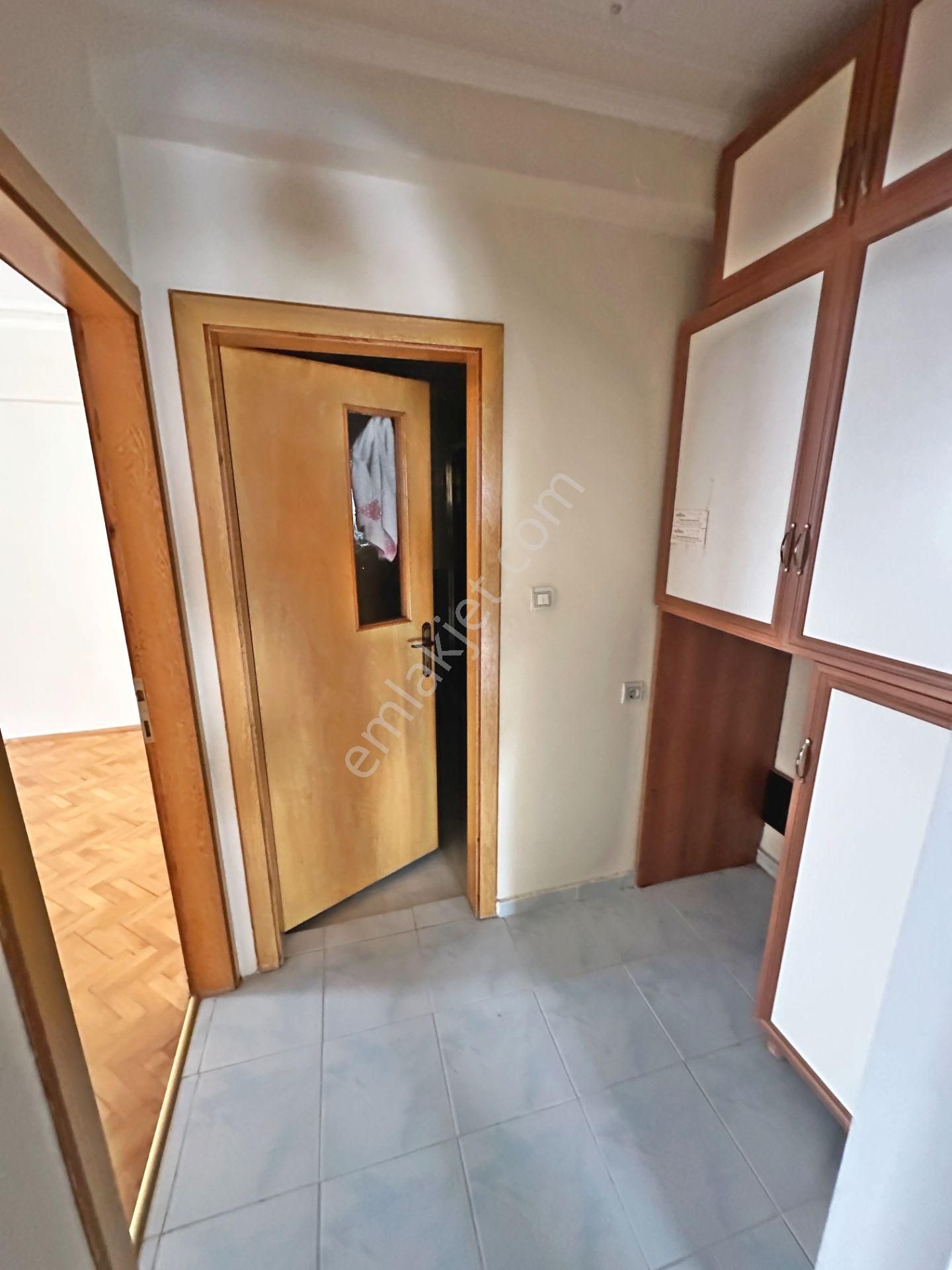 Saimekadın Tren Yakınında Ara Katta Ön Cephede Bağımsız 3+1 Satılık Daire - Görsel 19