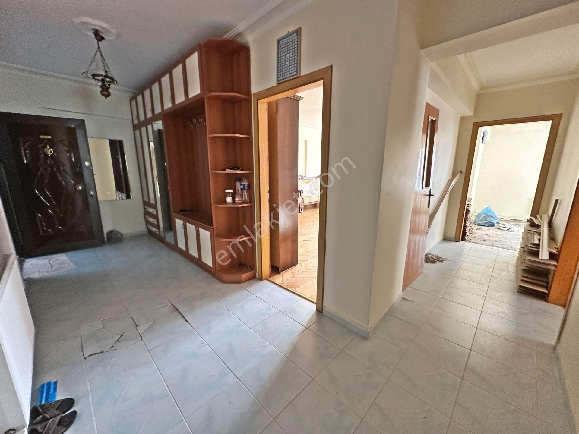 Saimekadın Tren Yakınında Ara Katta Ön Cephede Bağımsız 3+1 Satılık Daire - Görsel 23