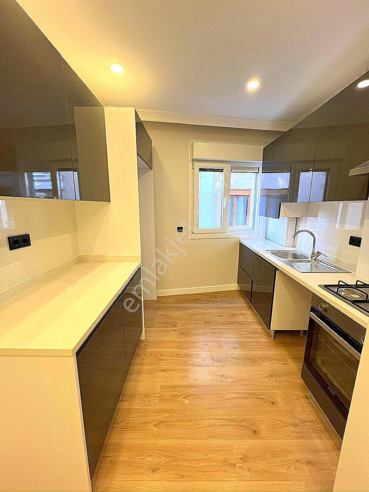 ▃birikim▃altıntepe'de Marmaraya Yakın Ara Katta Ön Cephe Boş 3+1 - Görsel 7