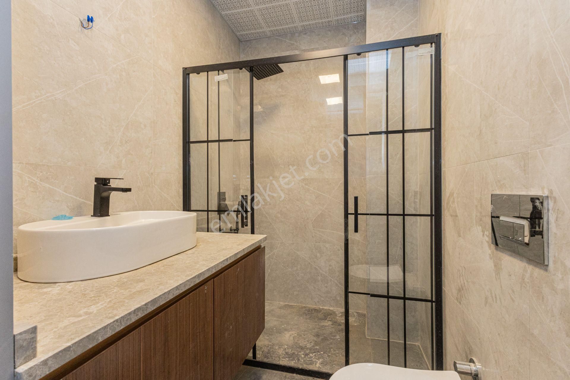 Altıntaşta Satılık 1+1 Lüks Daire - Görsel 14