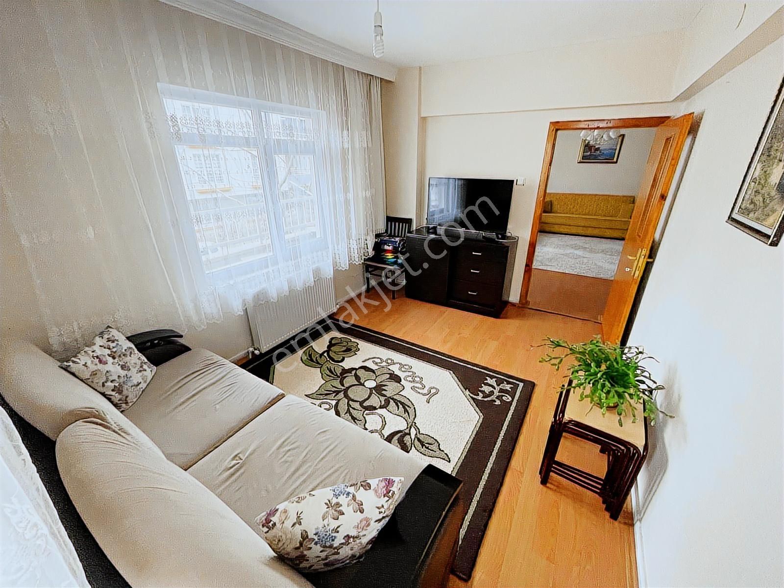 Yenikent Mustafa Kemal Mahallesinde Ara Katta Salon Bağımlı 3+1 - Görsel 24