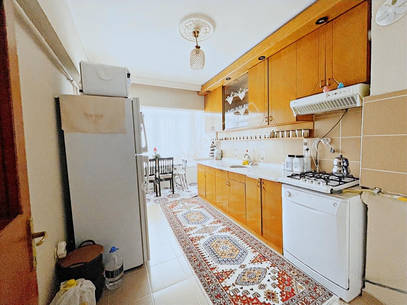 Yenikent Mustafa Kemal Mahallesinde Ara Katta Salon Bağımlı 3+1 - Görsel 9