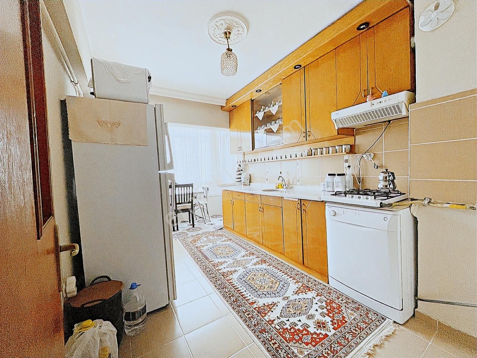 Yenikent Mustafa Kemal Mahallesinde Ara Katta Salon Bağımlı 3+1 - Görsel 10