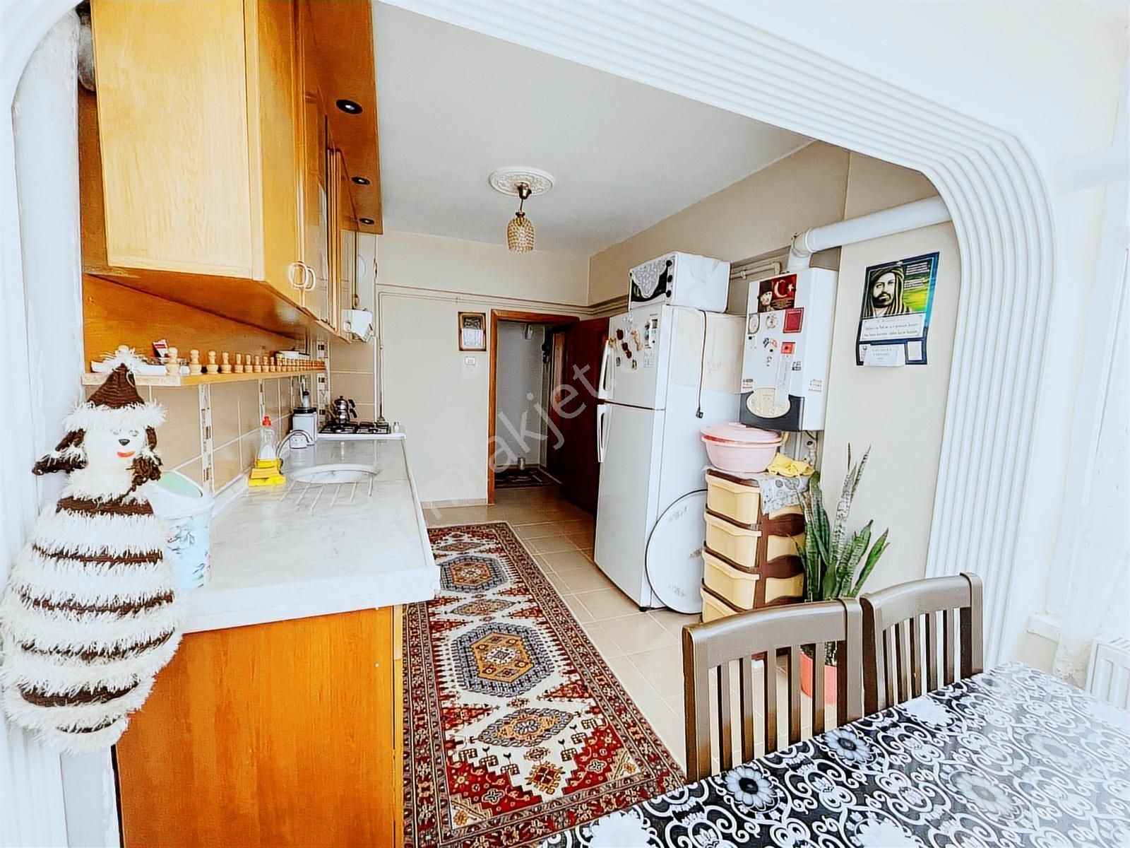 Yenikent Mustafa Kemal Mahallesinde Ara Katta Salon Bağımlı 3+1 - Görsel 7