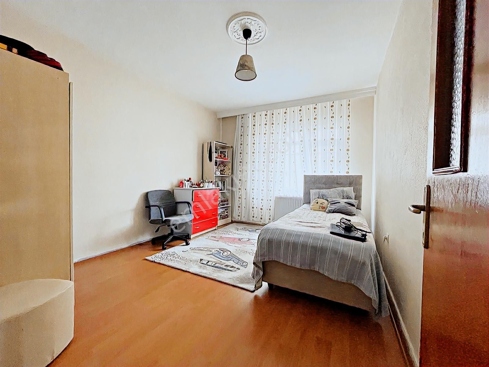 Yenikent Mustafa Kemal Mahallesinde Ara Katta Salon Bağımlı 3+1 - Görsel 34