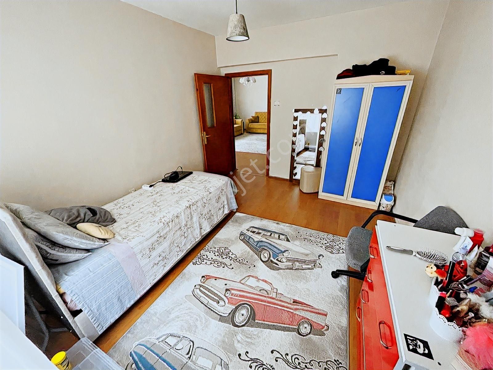 Yenikent Mustafa Kemal Mahallesinde Ara Katta Salon Bağımlı 3+1 - Görsel 21