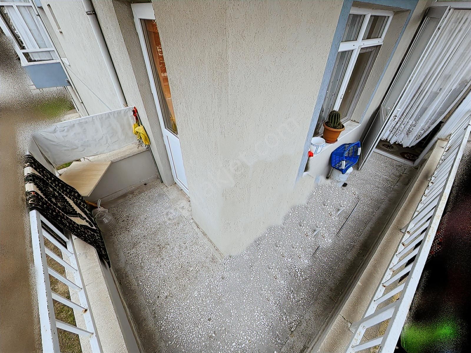 Yenikent Mustafa Kemal Mahallesinde Ara Katta Salon Bağımlı 3+1 - Görsel 16