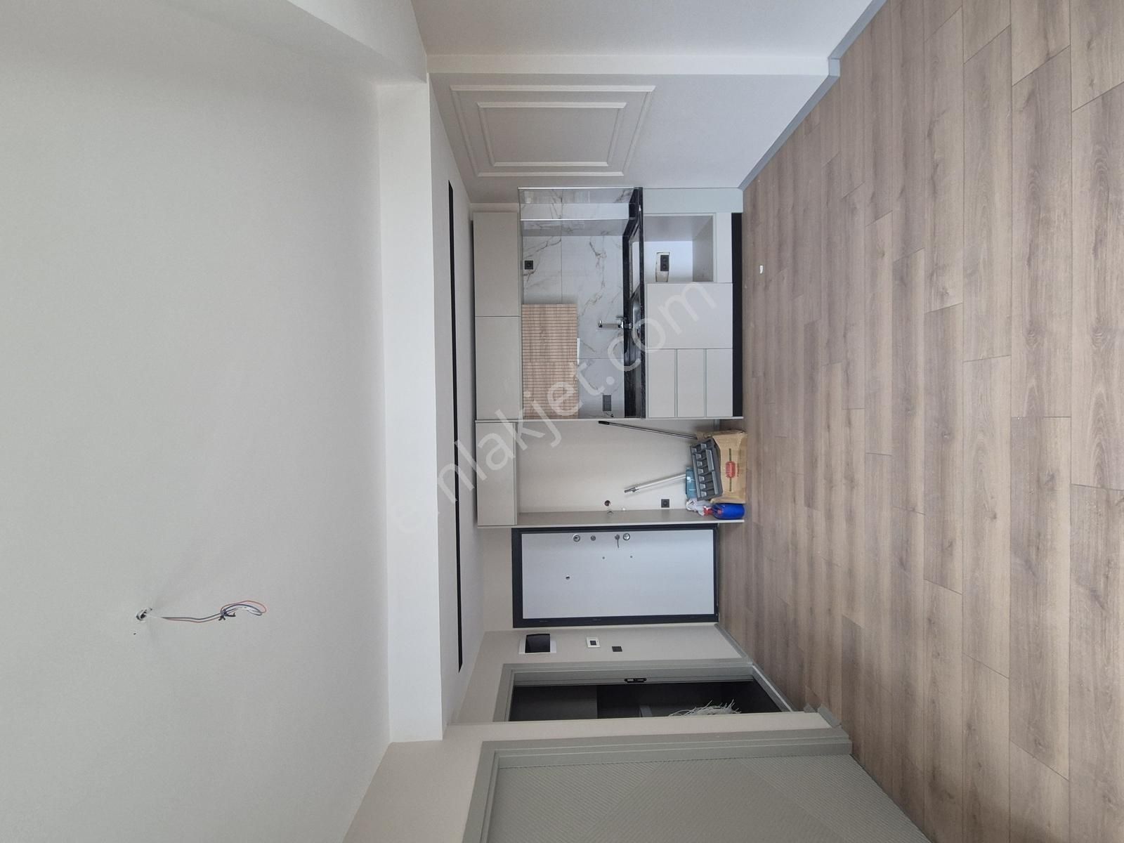 Osmangazi'de 1+1 Özel İşçilik Balkonlu Yatırımlık Satılık Daire - Görsel 3