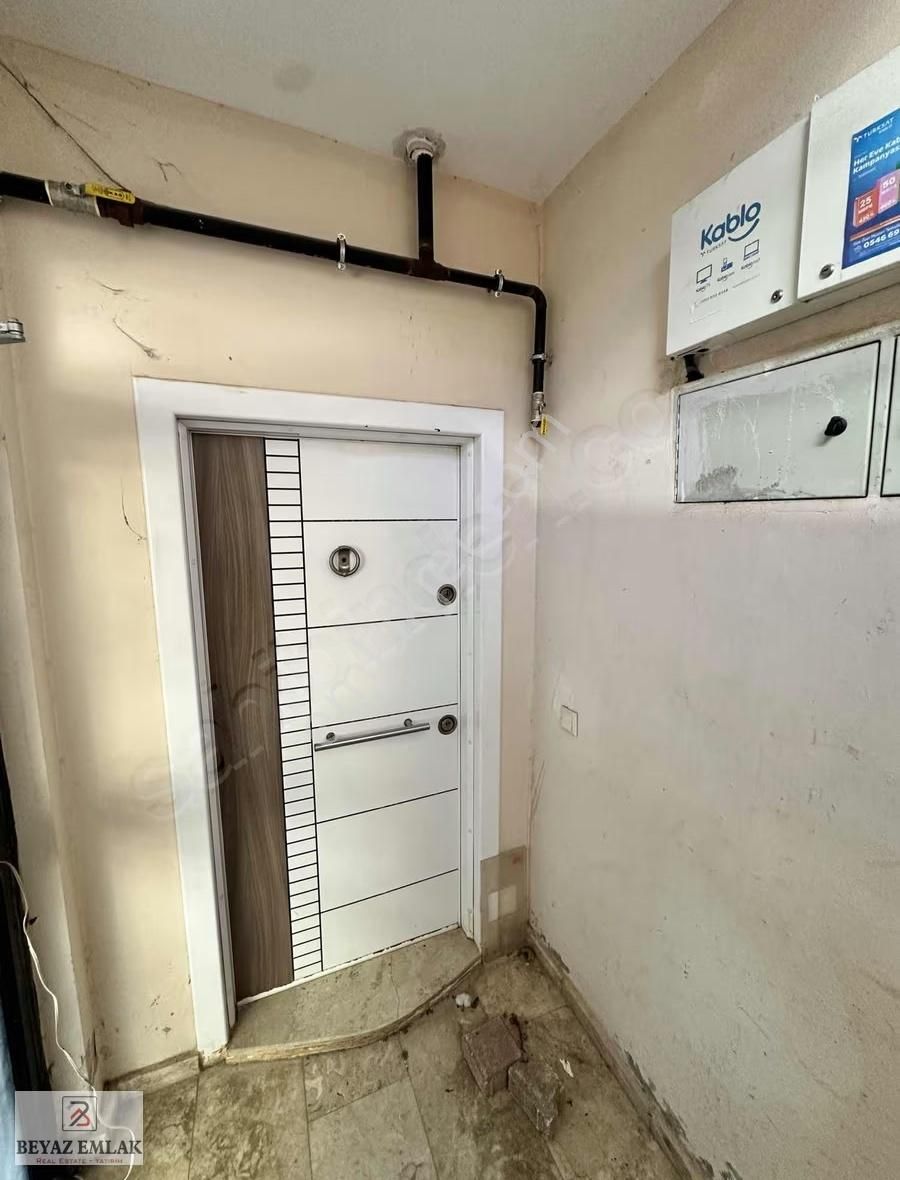 Mehmet Akif'te Hastane Yakını Yatırımlık Zemin 1+1 - Görsel 2