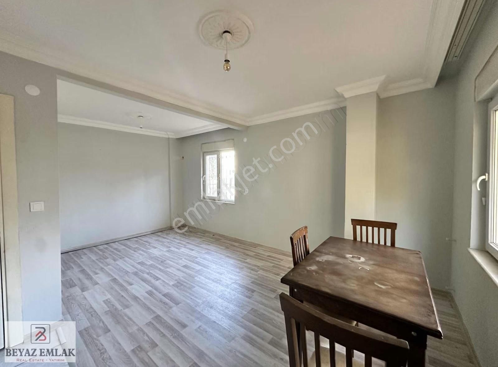 Mehmet Akif'te Hastane Yakını Yatırımlık Zemin 1+1 - Görsel 3