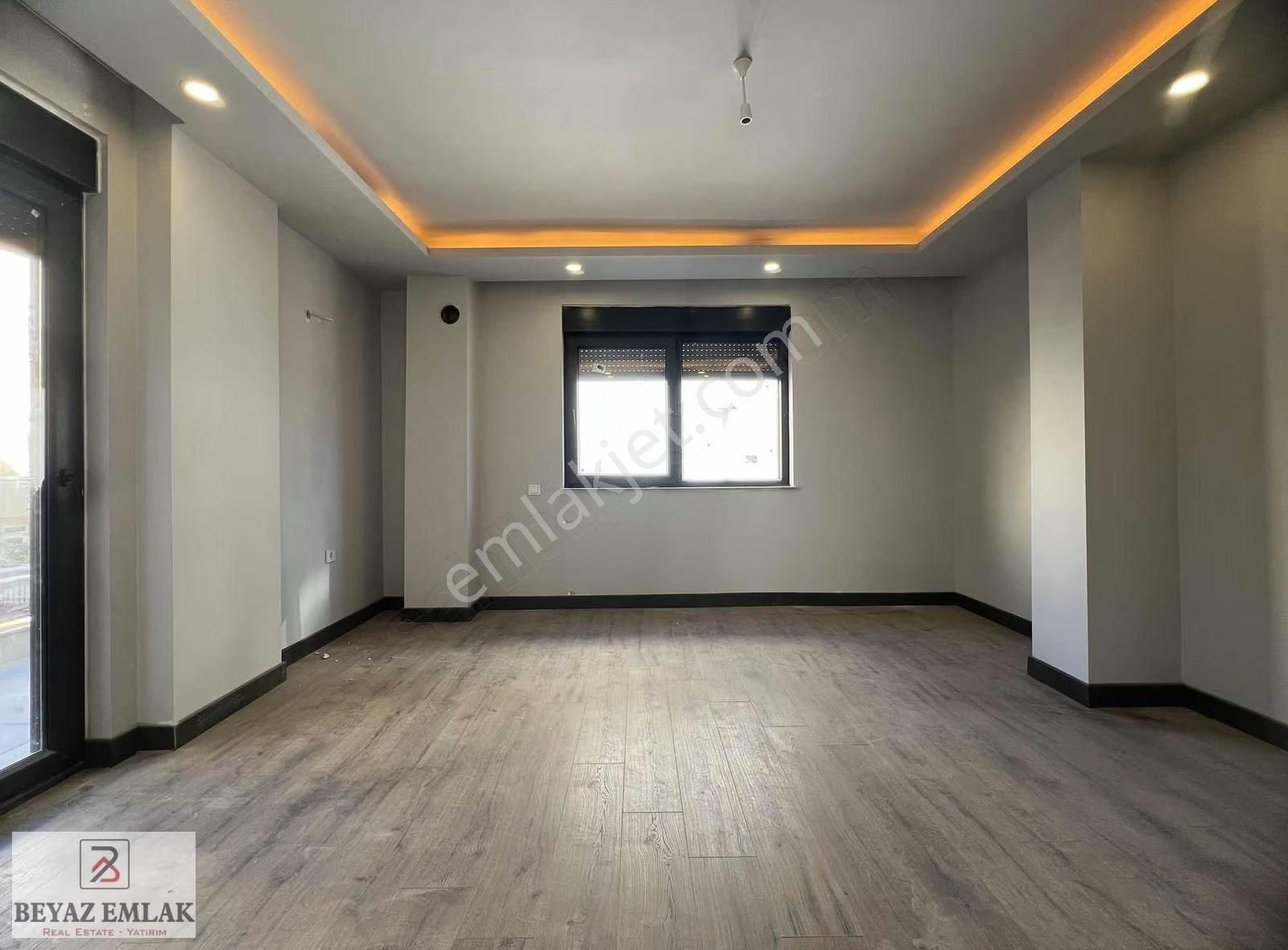 '' İzzet Begoviç Caddesi '' Üzeri Satılık Sıfır Katta 2+1 Daire - Görsel 5