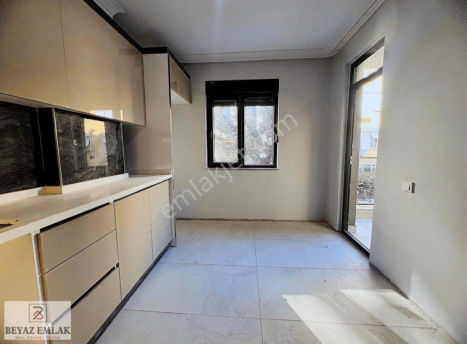 '' İzzet Begoviç Caddesi '' Üzeri Satılık Sıfır Katta 2+1 Daire - Görsel 8