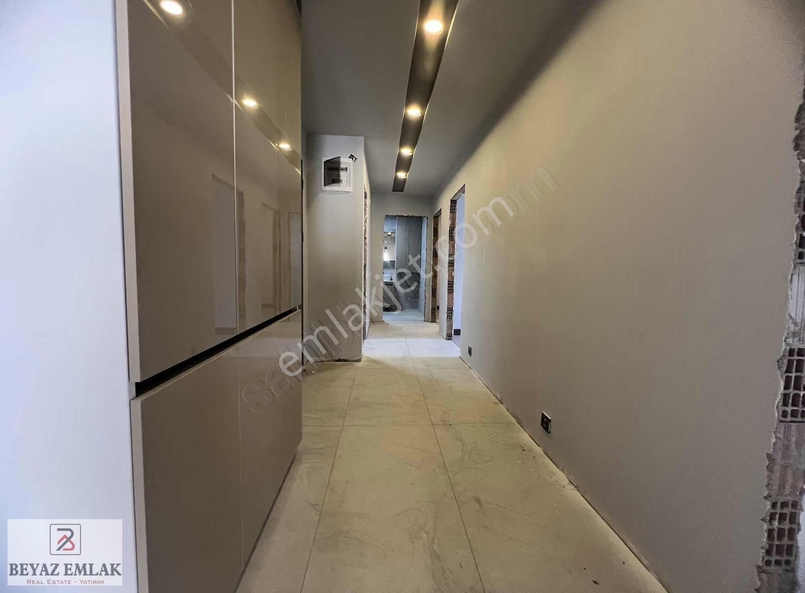 '' İzzet Begoviç Caddesi '' Üzeri Satılık Sıfır Katta 2+1 Daire - Görsel 11