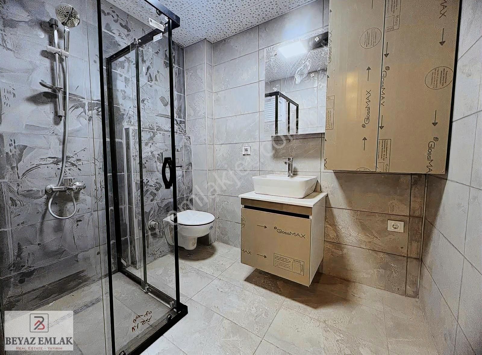 '' İzzet Begoviç Caddesi '' Üzeri Satılık Sıfır Katta 2+1 Daire - Görsel 14