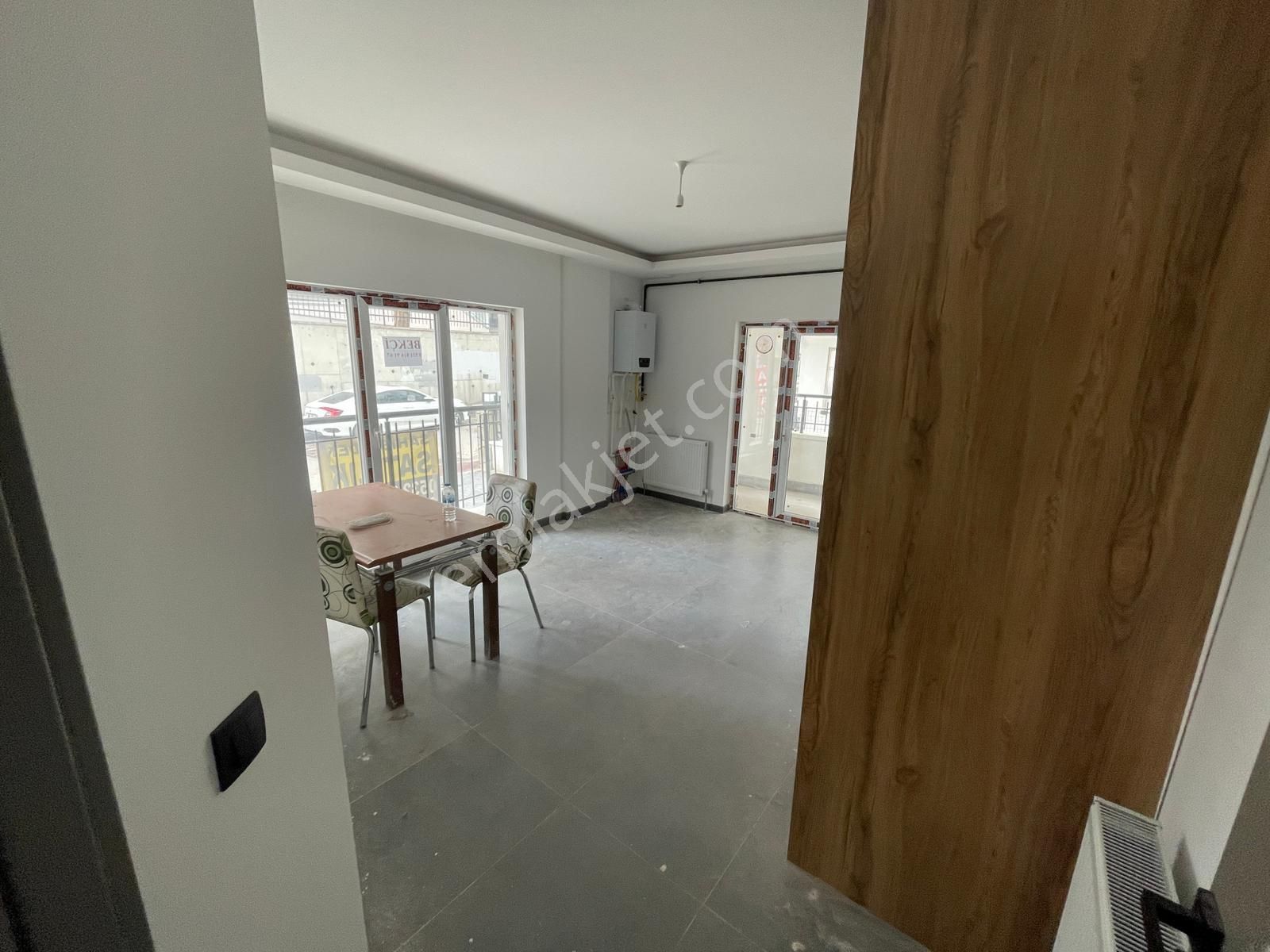 Mç Emlaktan Maraşal Çakmak Mah.2+1 Full Yapılı Satılık Daire - Görsel 4