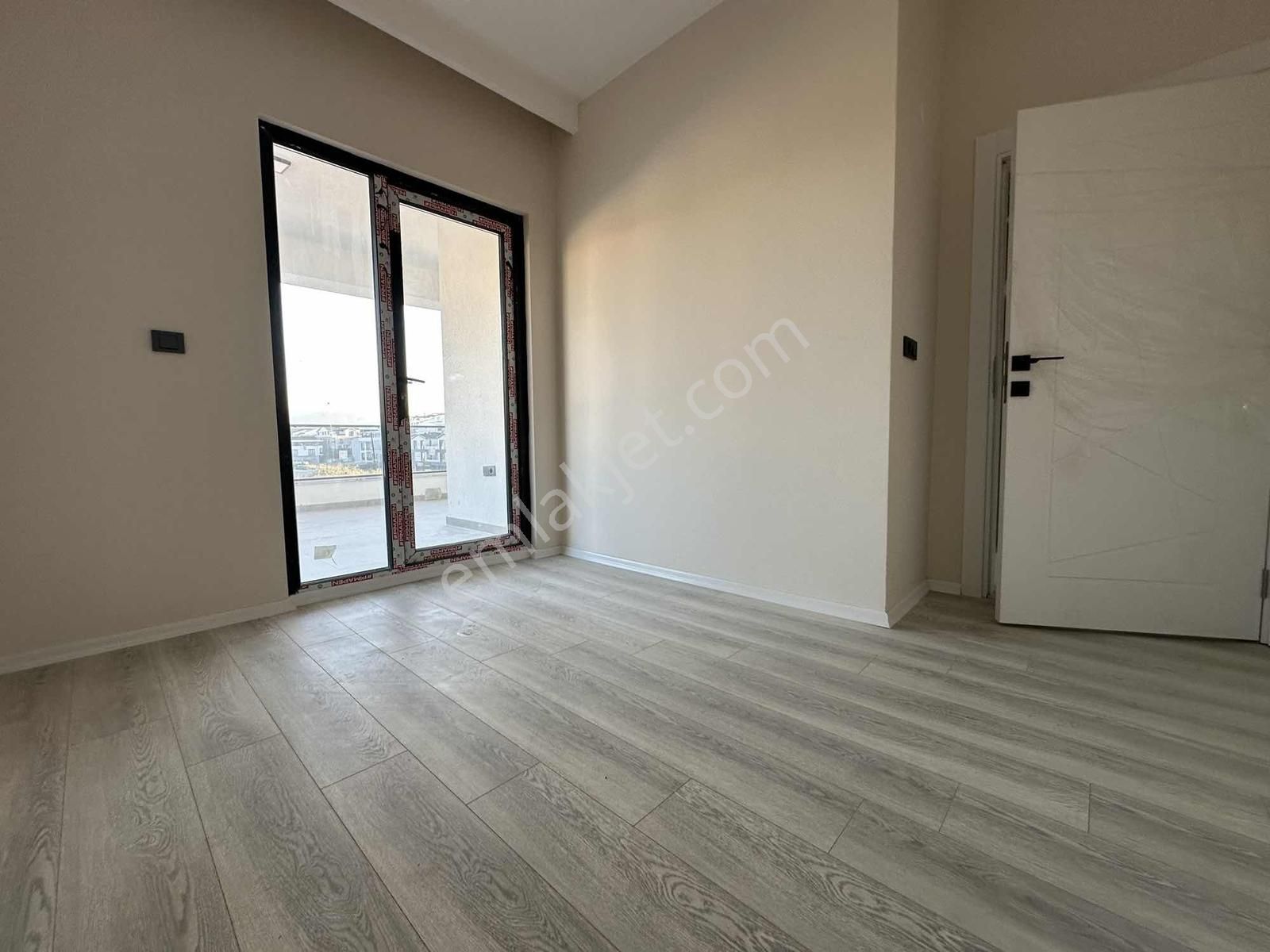 Akyıldızda Satılık Site İçi 2+1 Daire - Görsel 2