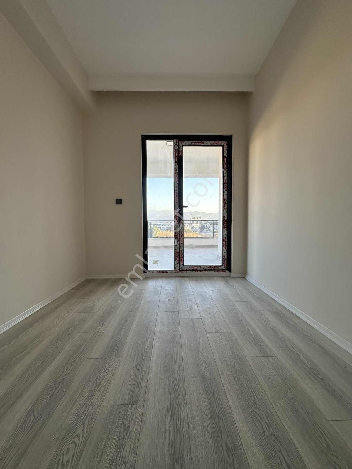Akyıldızda Satılık Site İçi 2+1 Daire - Görsel 3